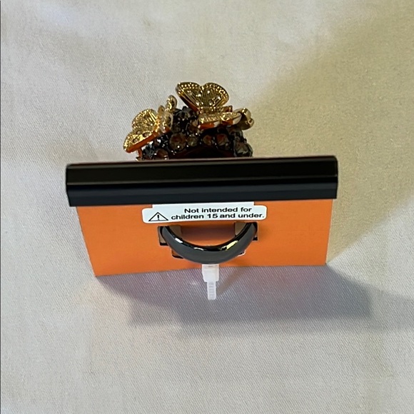 Betsey Johnson Butterfly Skull Cocktail Ring Black and Gold NWT - Picture 5 of 8